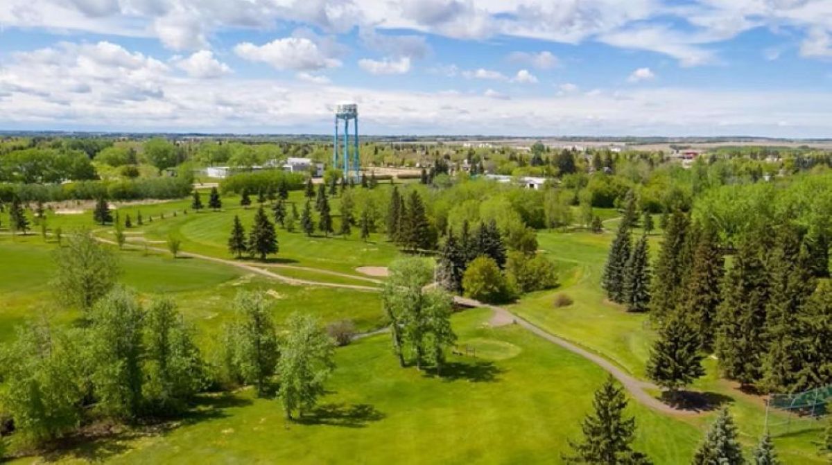 Associate/Apprentice Golf Professional: Fort Saskatchewan Golf & Curling Club