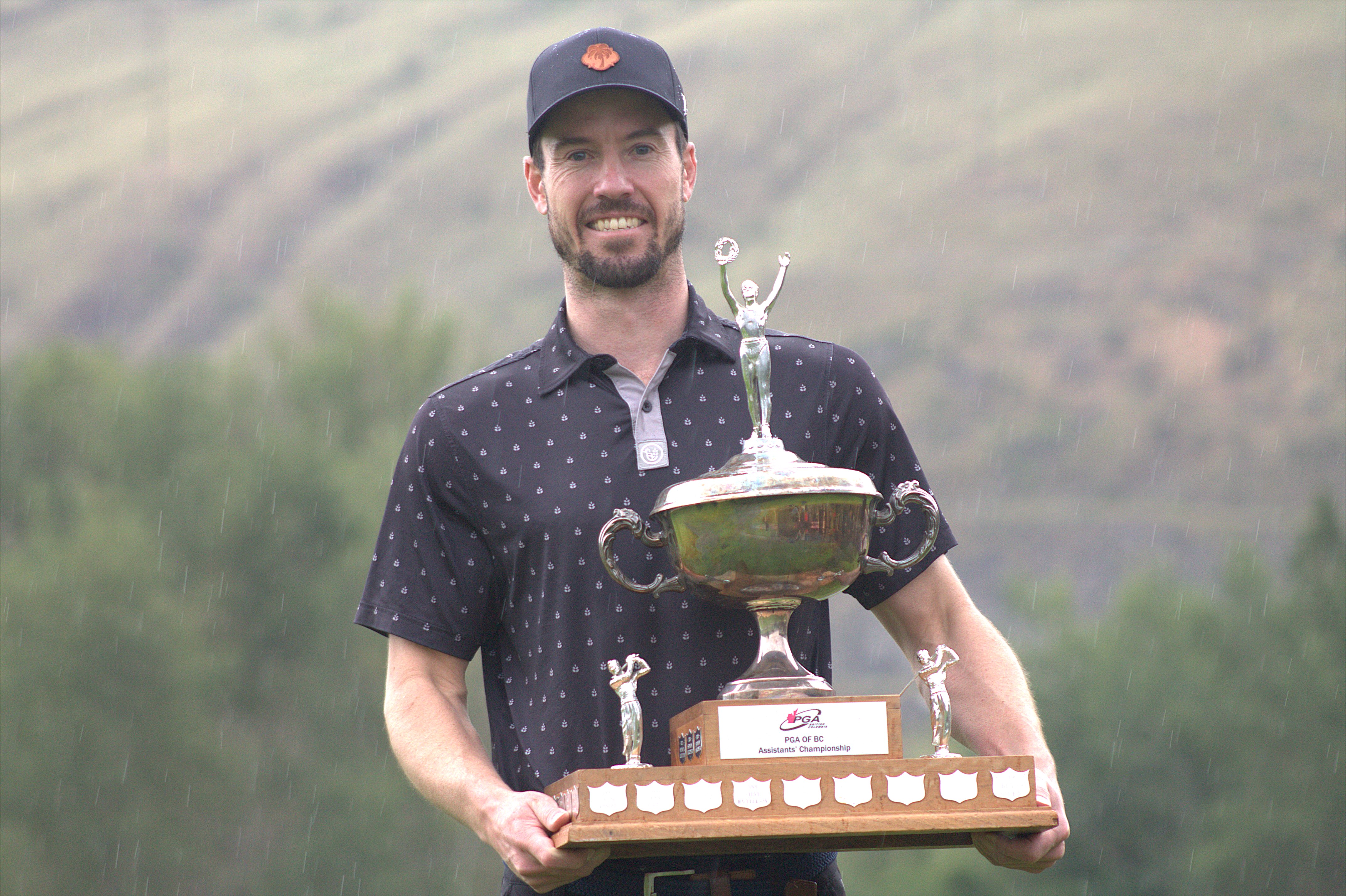 Carson Kallis takes thrilling one-shot victory at the 2026 Play Golf BC Assistants' Championship