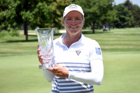 Alena Sharp crowned champion in Kingsville, claims fourth-career ORORO PGA Women's Championship of Canada title