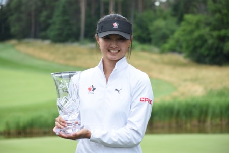 Michelle Xing devient la plus jeune gagnante de l'histoire du Championnat féminin ORORO de la PGA du Canada