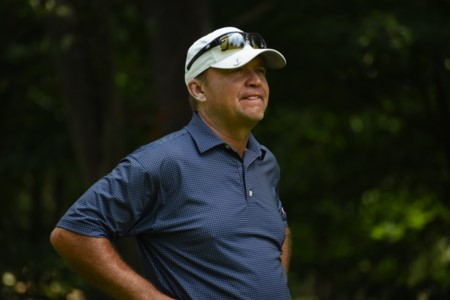 Gord Burns a réussi 11 birdies mardi pour mener le Championnat Senior de la PGA du Canada présenté par GOLFTEC