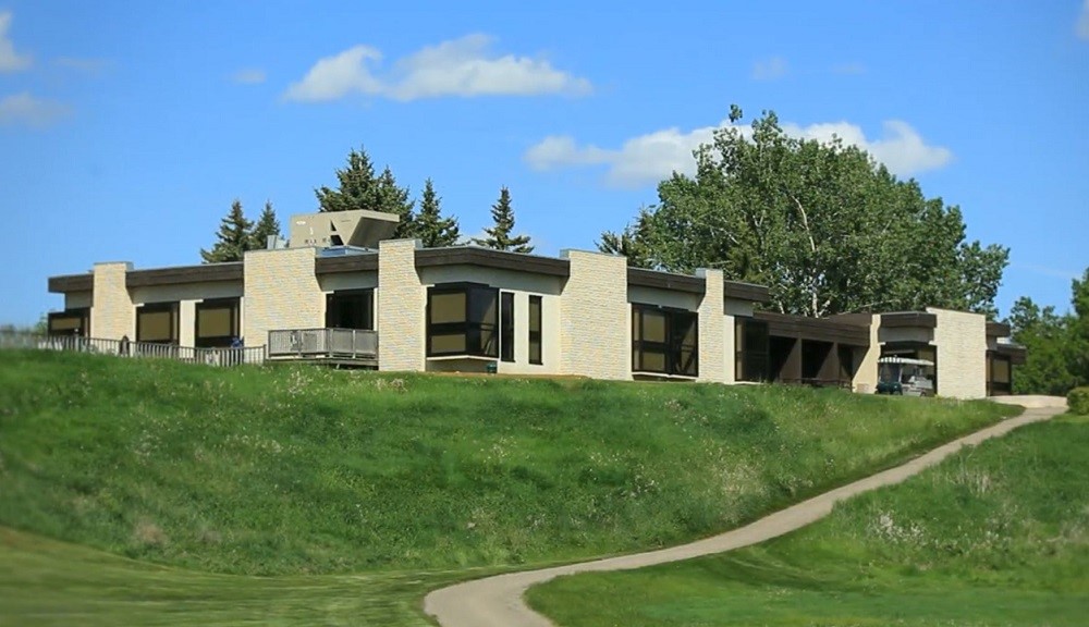 Assistant/Associate Professional: Murray Golf Course - Regina, SK