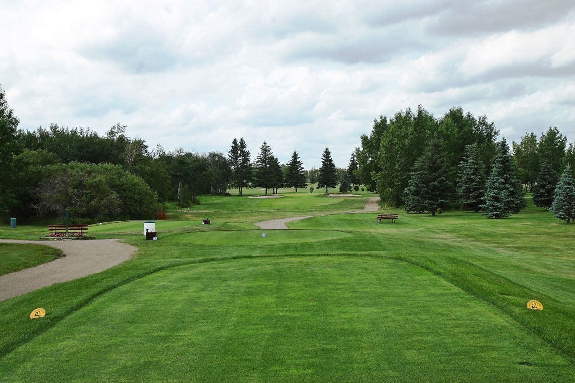 Associate Golf Professional - Wheaton Golf Services, Lloydminster, SK